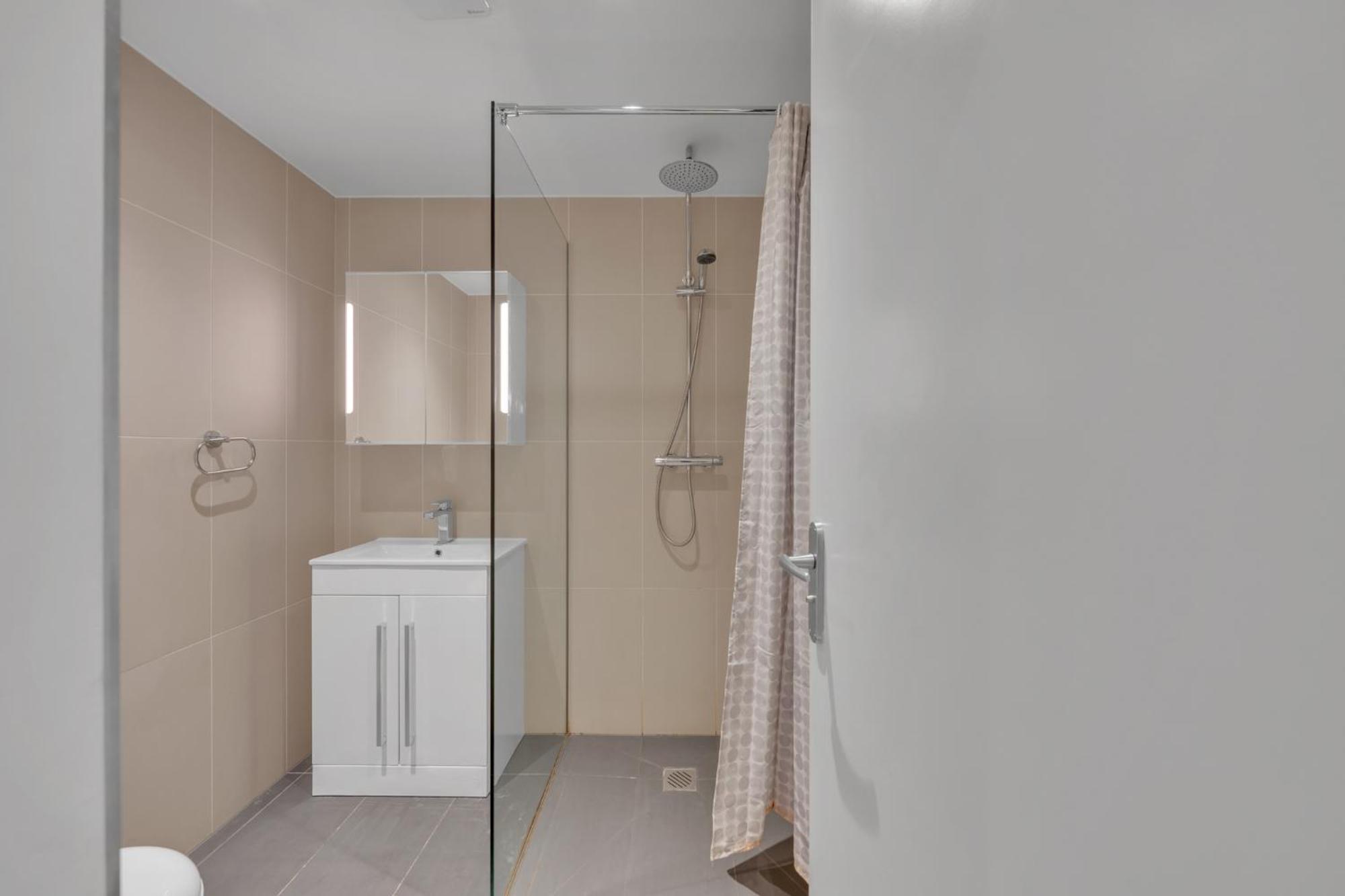Apartment The Beaufort Residences London